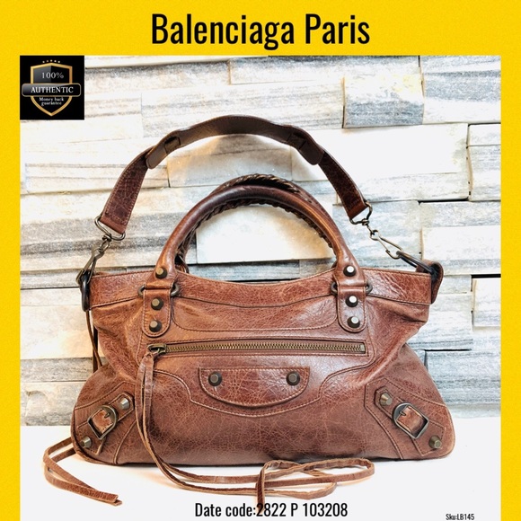 Balenciaga Handbags - Balenciaga Paris shoulder bag fast brown leather